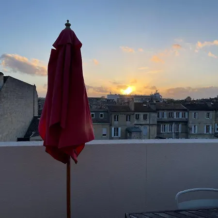 Hyper Centre Avec Terrasse A Tourny *